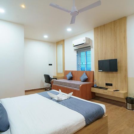Satyabhama Inn Pathara Extérieur photo