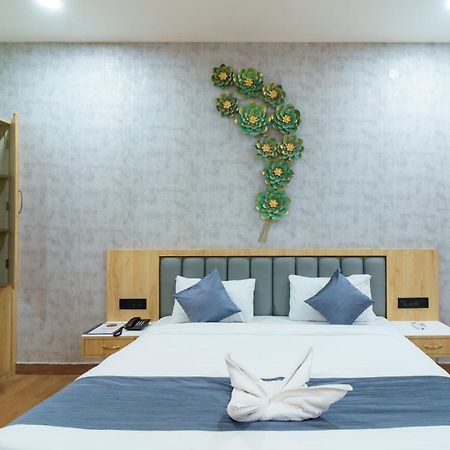 Satyabhama Inn Pathara Extérieur photo