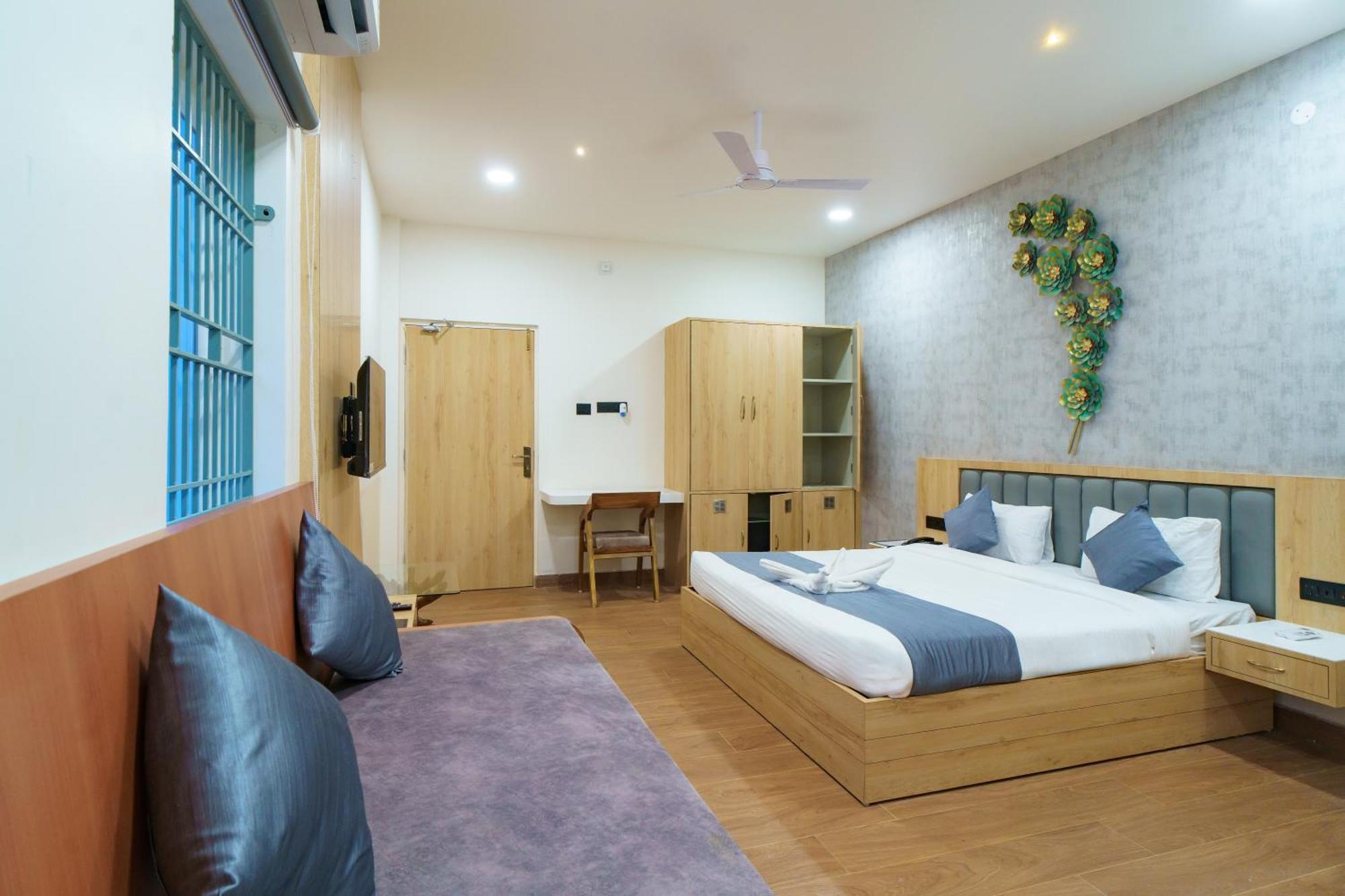 Satyabhama Inn Pathara Extérieur photo