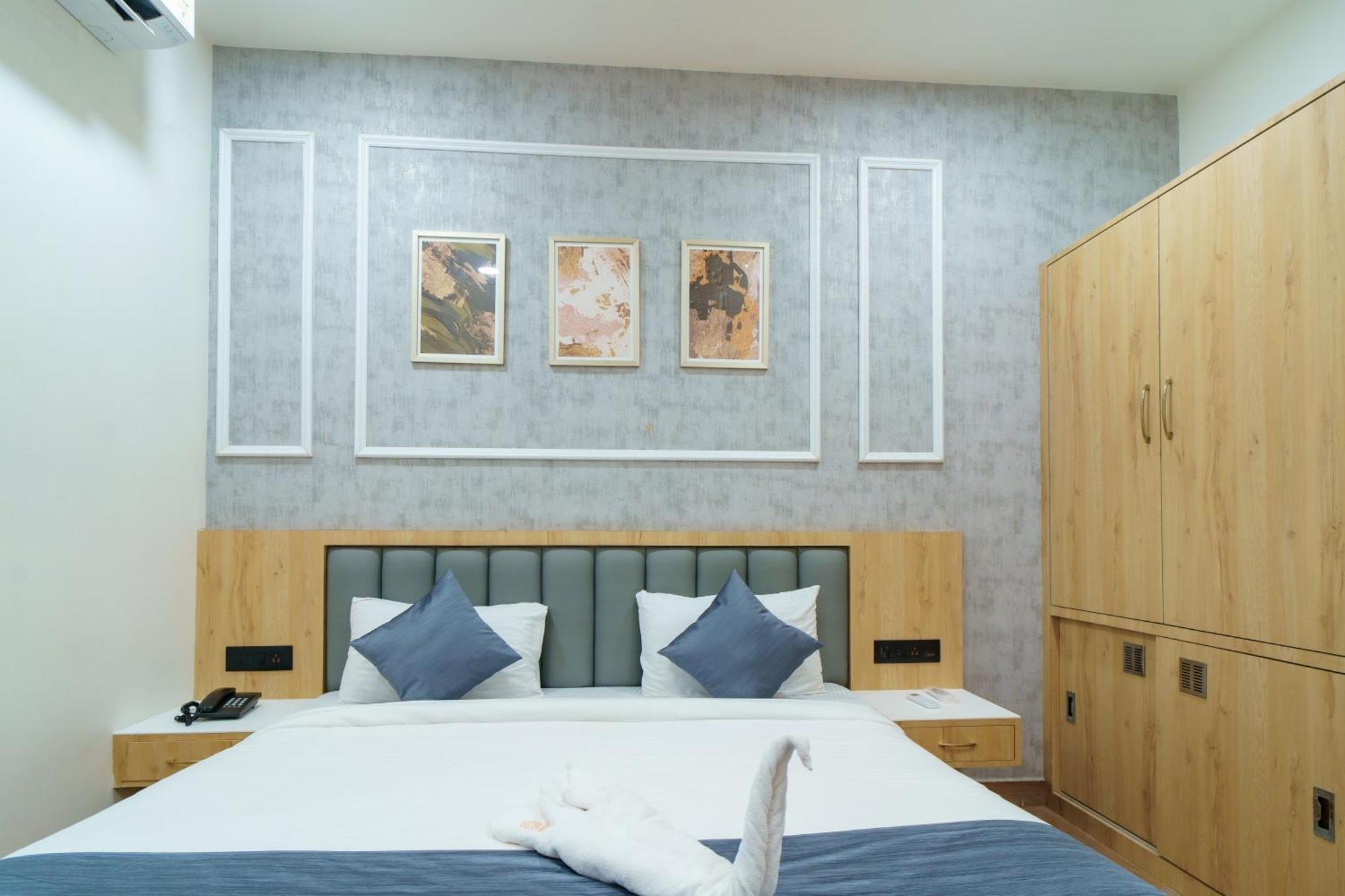 Satyabhama Inn Pathara Extérieur photo